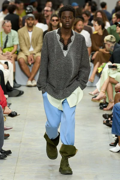Look 34